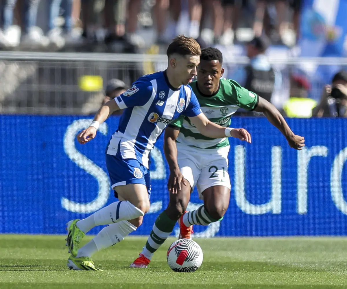 Francisco Conceição em ação no último jogo da época passada, frente ao Sporting