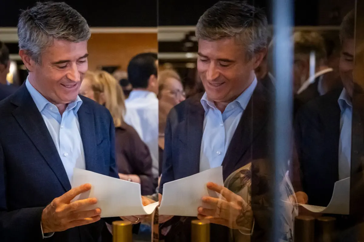 O candidato único na corrida à sucessão de Pedro Nuno Santos é o ex-ministro José Luís Carneiro.