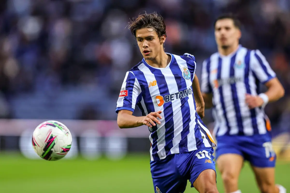 FC Porto vs Estoril Praia - Primeira Liga - 30/11/2025