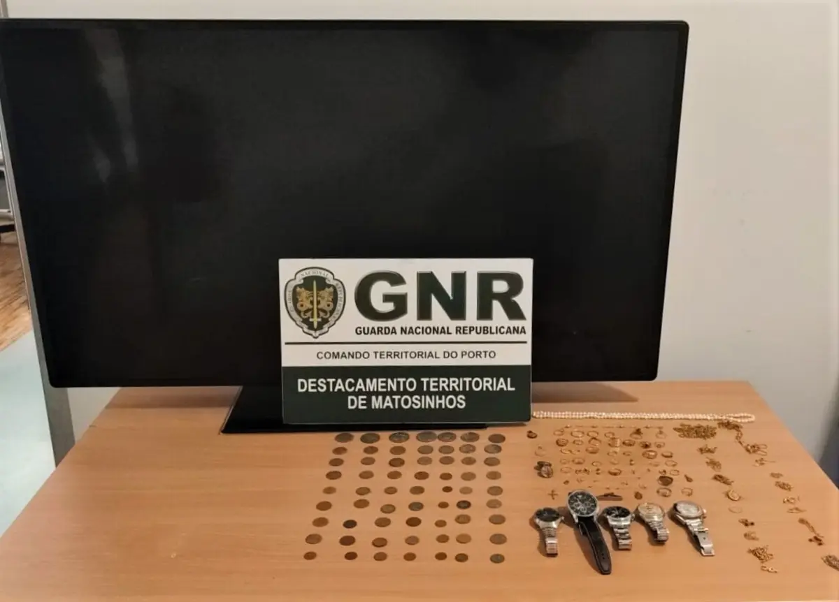 Homem foi detido por simular assalto à sua casa, em Vila do Conde