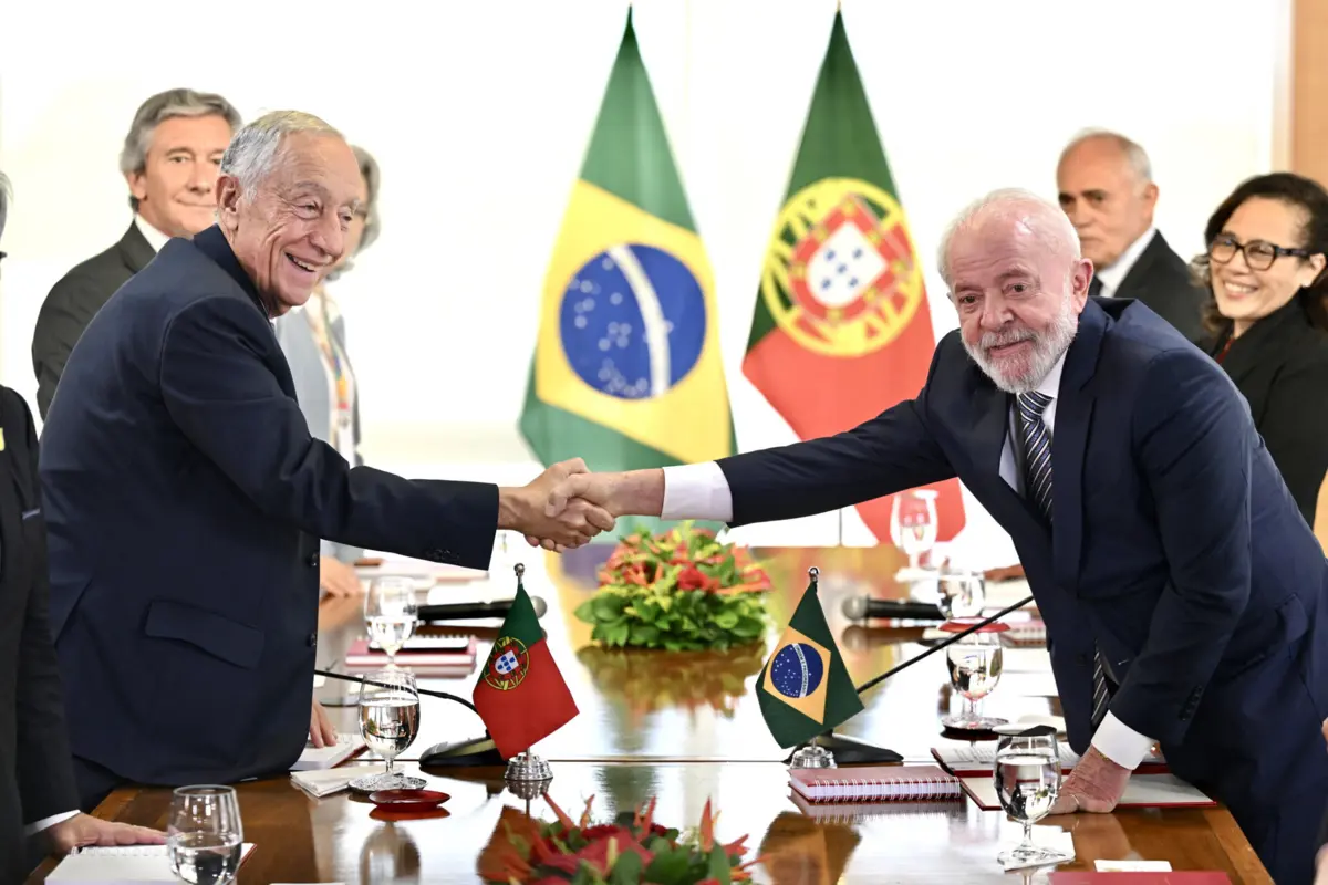 Marcelo Rebelo de Sousa e Lula da Silva estiveram reunidos durante uma hora e meia