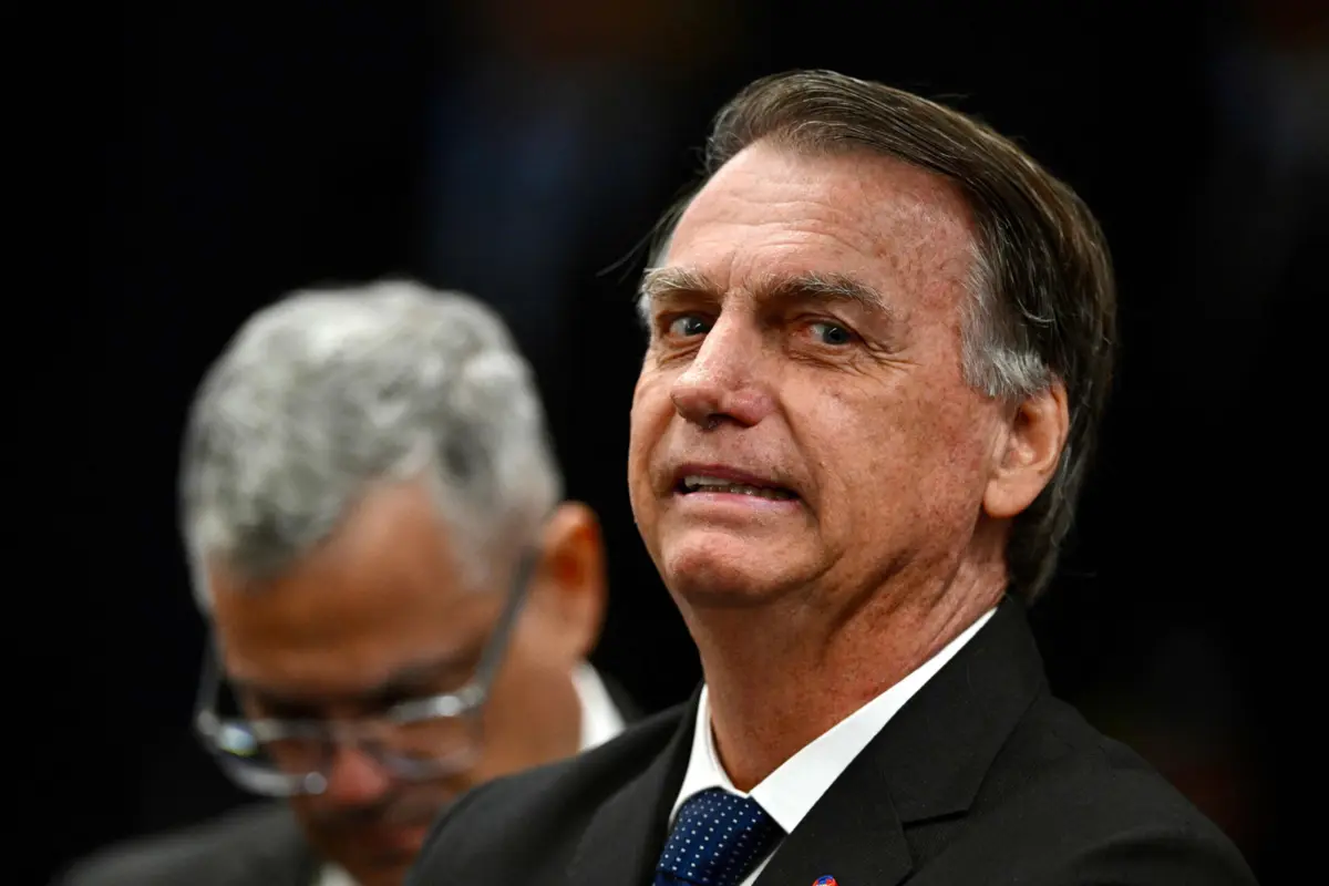 Imagem de contexto do artigo Bolsonaro diz que "nunca se falou em golpe" mas admite conversas informais