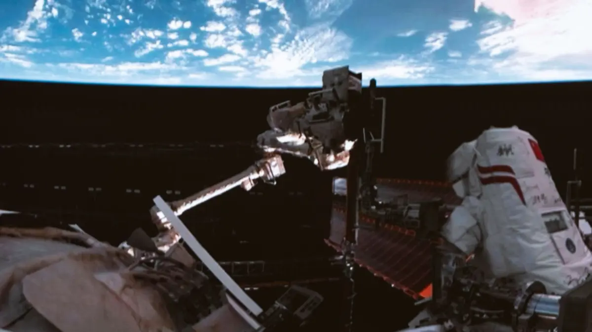 Imagem de contexto do artigo Astronautas chineses completam quarta caminhada espacial