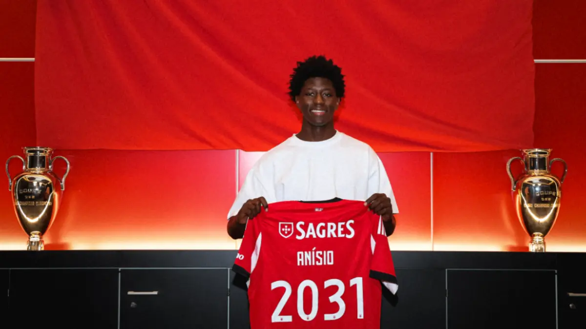 Anísio Cabral já marcou dois golos pela equipa principal do Benfica