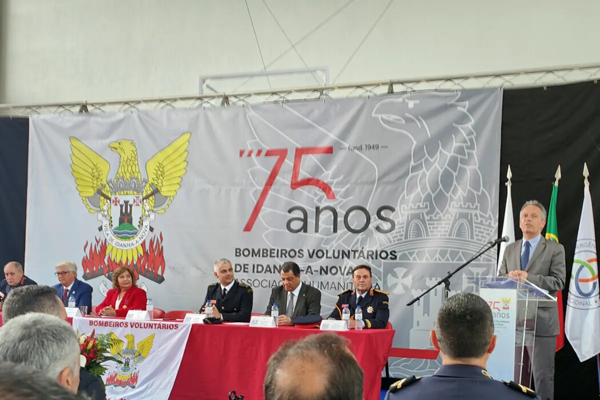 Secretário de Estado anuncia criação da carreira de bombeiro voluntário