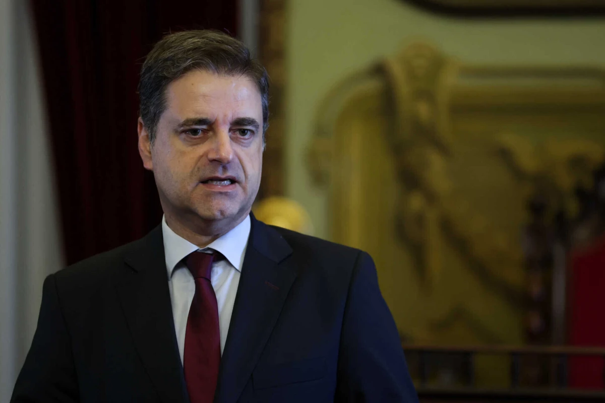 Ricardo Rio diz que em causa está o alegado recebimento indevido de vantagem