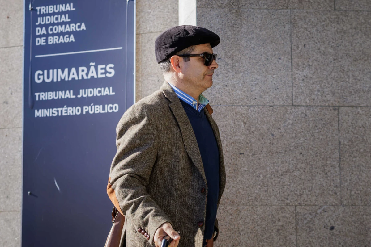 O tribunal não decretou nenhuma medida de afastamento