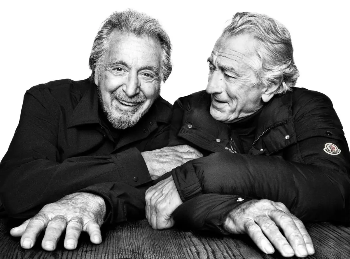 Robert De Niro, 82 anos, e Al Pacino, 85, partilham cumplicidade e calor humano na primeira campanha conjunta da Moncler, "Warmer Together", fotografada em Nova Iorque por Platon