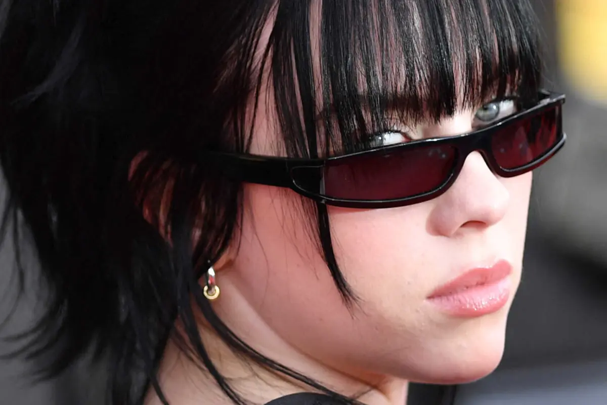 Imagem de contexto do artigo Billie Eilish admite sentir-se atraída por mulheres