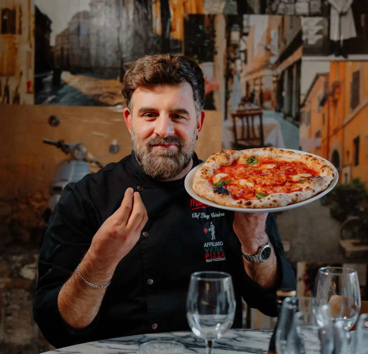 O chef Diogo Coimbra é especialista em pizas napolitanas.