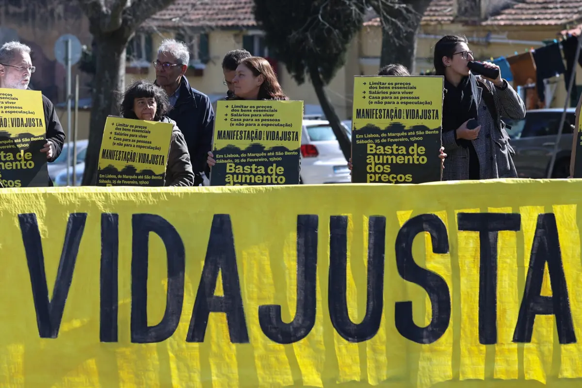 O movimento Vida Justa, que luta por rendas justas e melhores salários, referiu que a mulher beneficia de apoios sociais e sempre procurou celebrar um contrato de arrendamento
