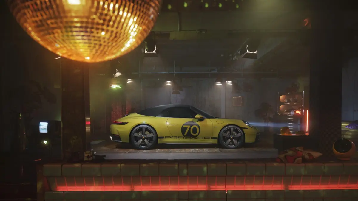 Novo Porsche 911 evoca os anos 70 do século passado