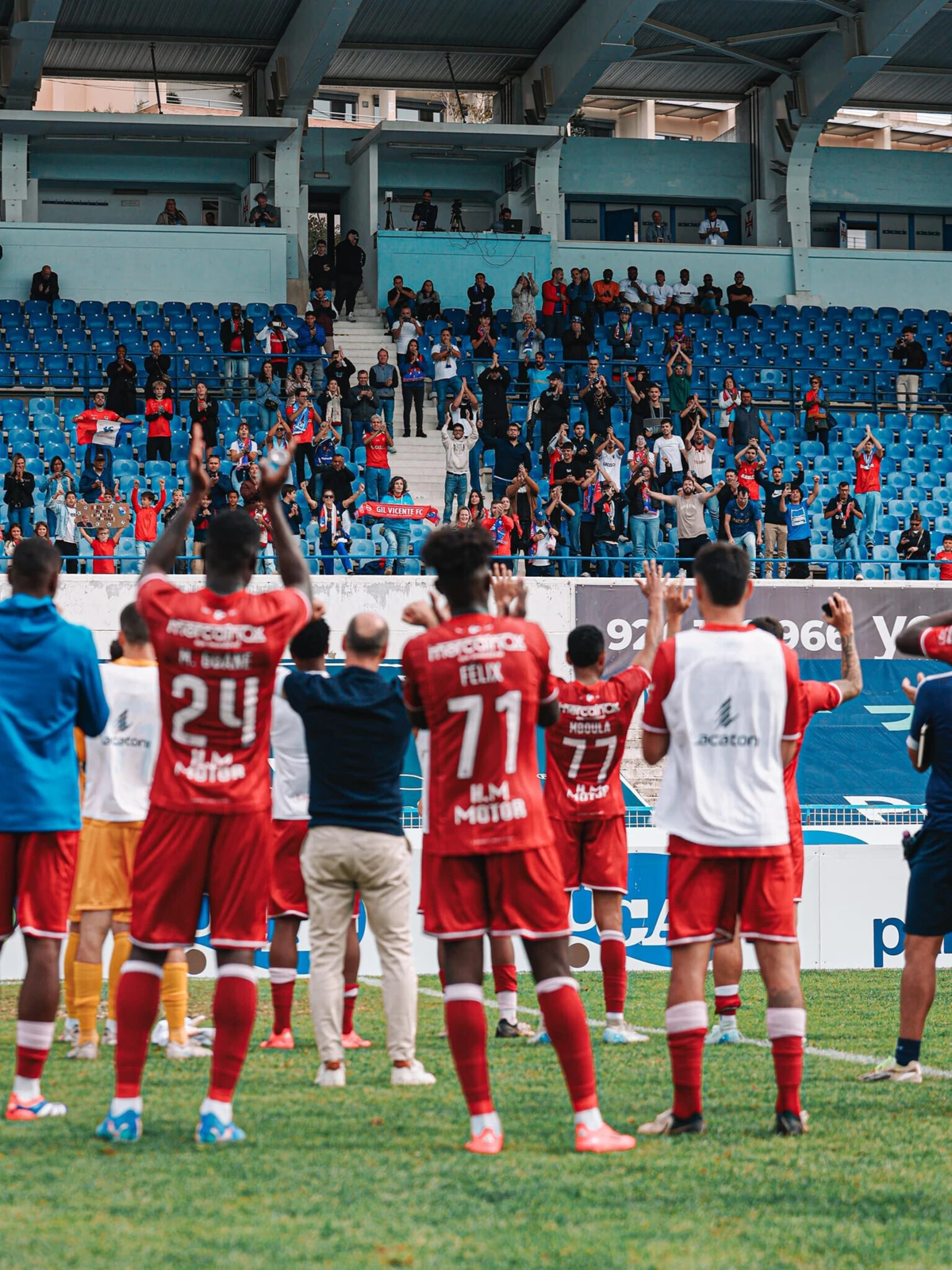 Jogadores agradecem apoio dos adeptos na deslocação até ao Restelo