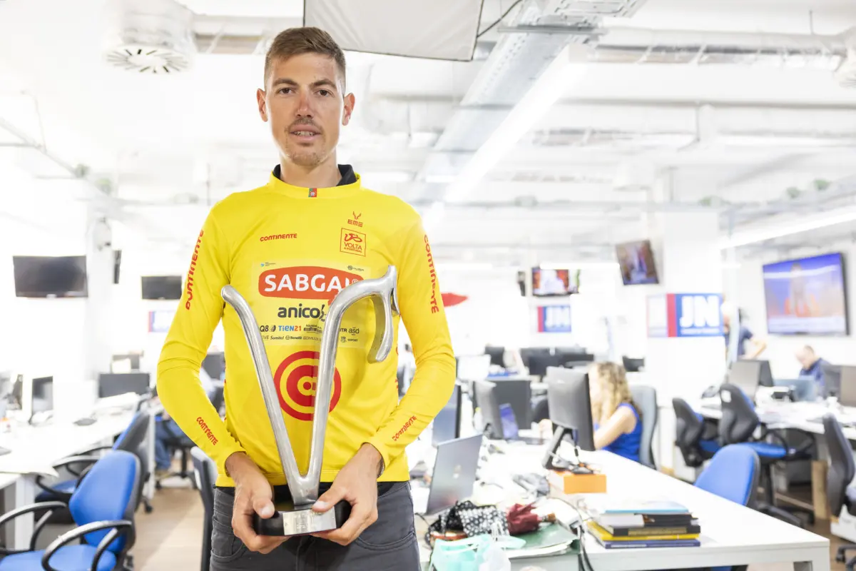 Russo Artem Nych, da Anicolor-Tien21, defende o título conquistado em 2024