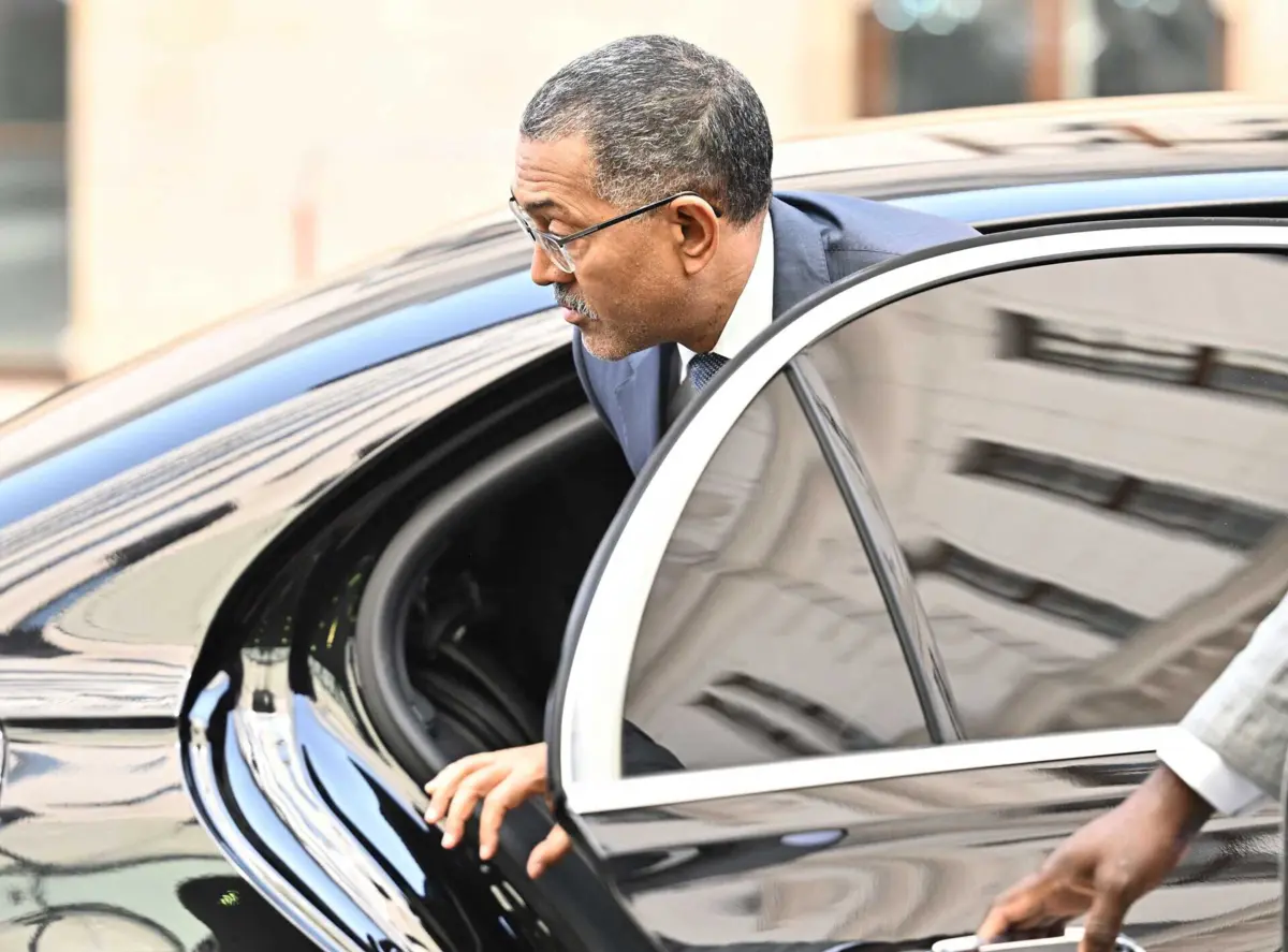 O ministro dos Recursos Minerais, Petróleo e Gás angolano, Diamantino Pedro Azevedo