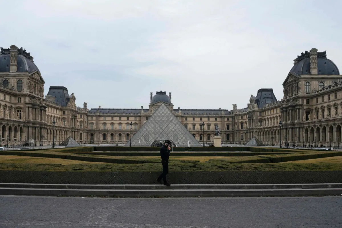 Assalto ao Louvre expôs as vulnerabilidades do Mundo da arte