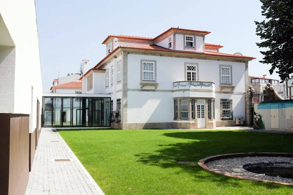 Unidade tem 18 enfermarias com 12 quartos duplos e seis individuais