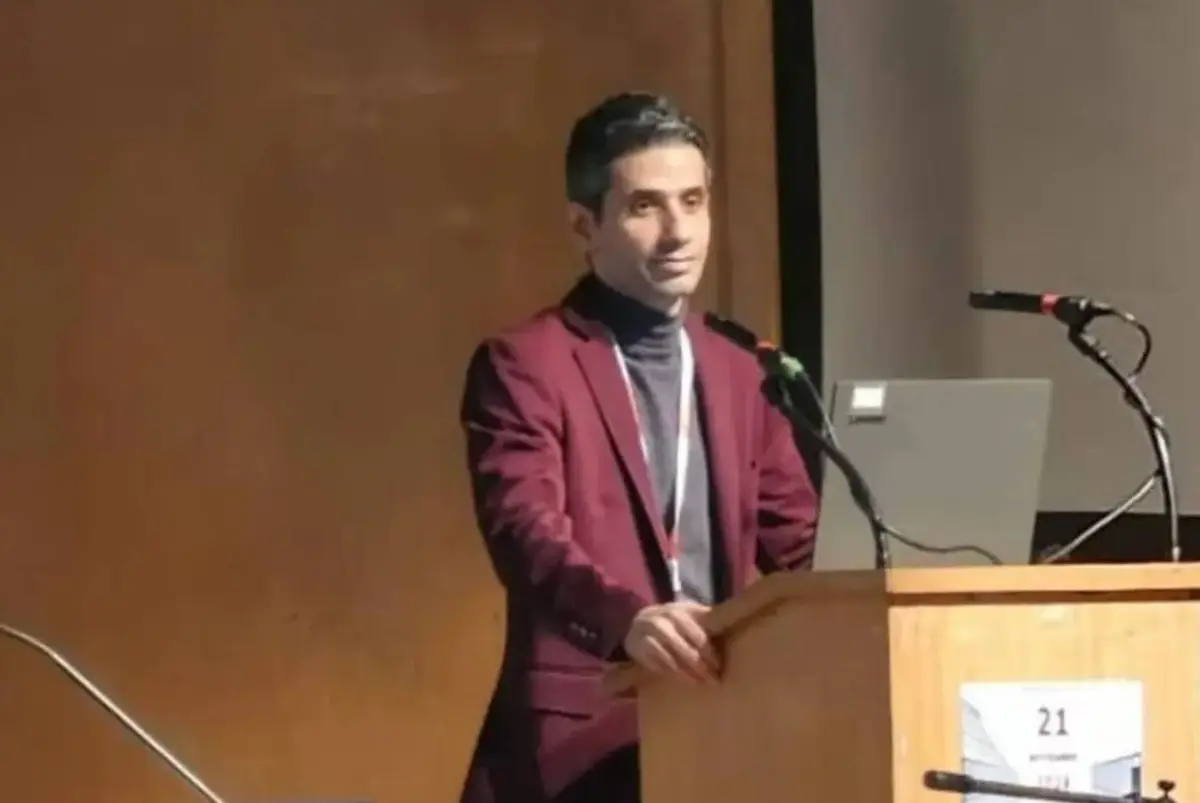 Kasra Mostofi vive em Portugal desde 2018