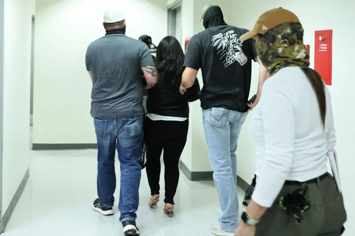 Imagem de contexto do artigo Quase 300 portugueses deportados durante o primeiro mandato de Trump