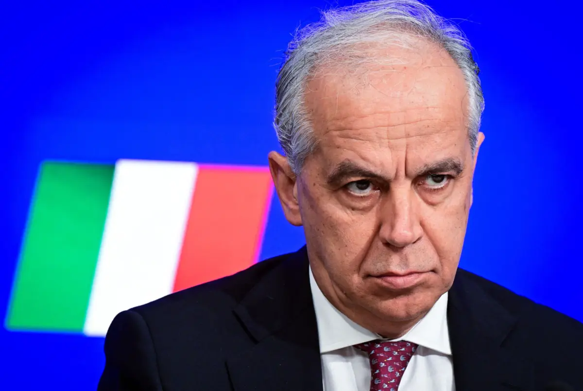 O ministro da Administração Interna, Matteo Piantedosi