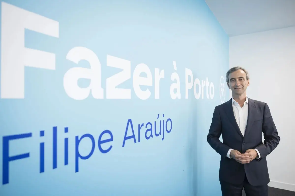 Filipe Araújo quer a reimpressão dos boletins de voto