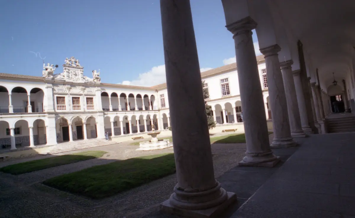 Universidade de Évora
