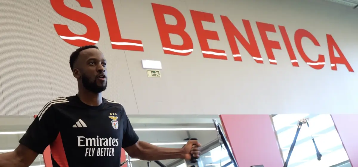 Lukebakio em trabalhos de recuperação