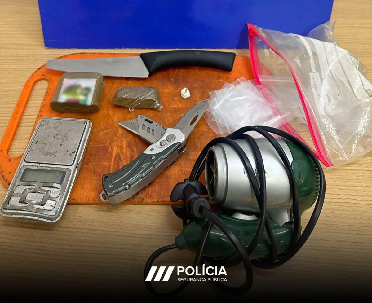 Material encontrado em casa do suspeito