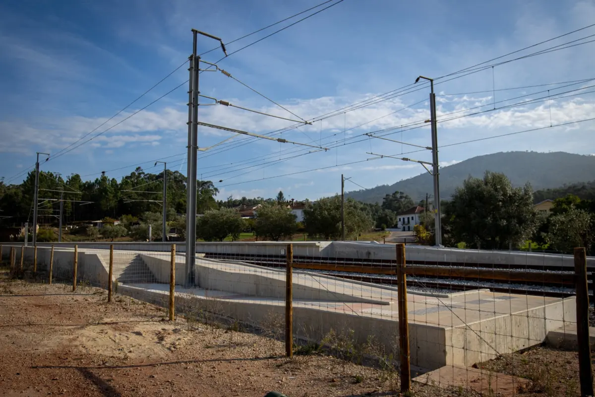 Apeadeiro do Pego está em obras