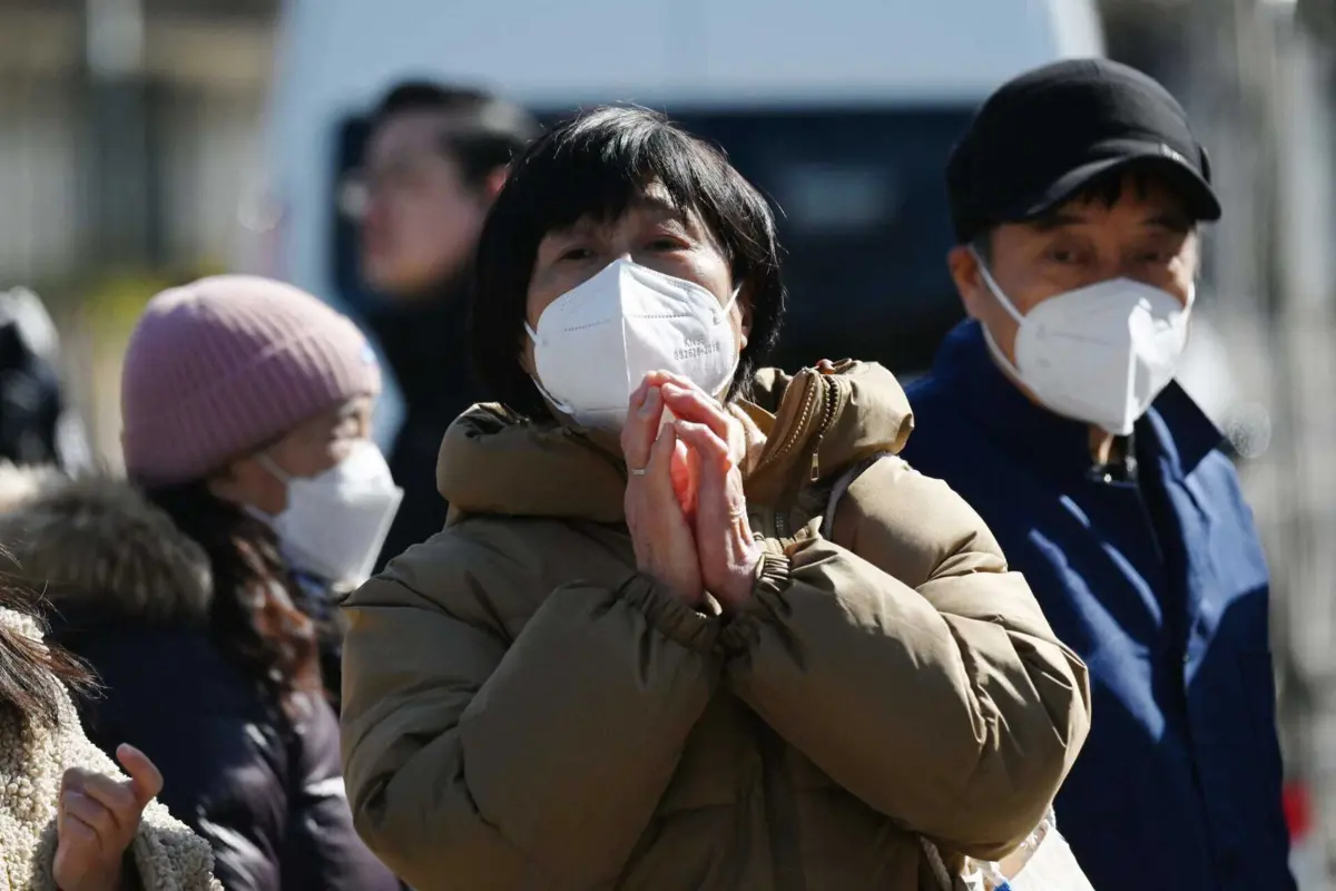 Imagem de contexto do artigo Familiares de vítimas do voo MH370 reúnem-se em frente à embaixada da Malásia em Pequim