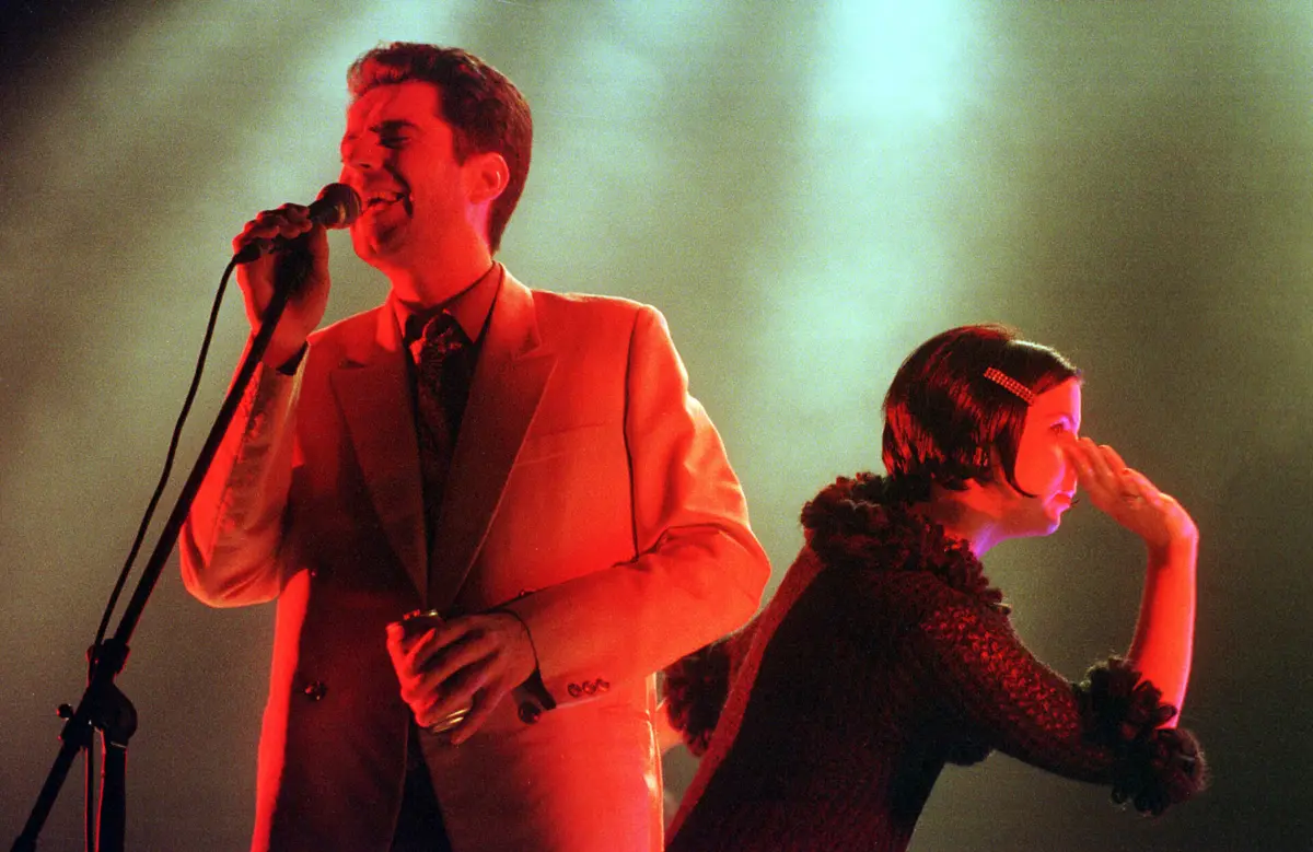 Formados em 1995 e inativos há mais de uma década, os Belle Chase Hotel preparam o regresso