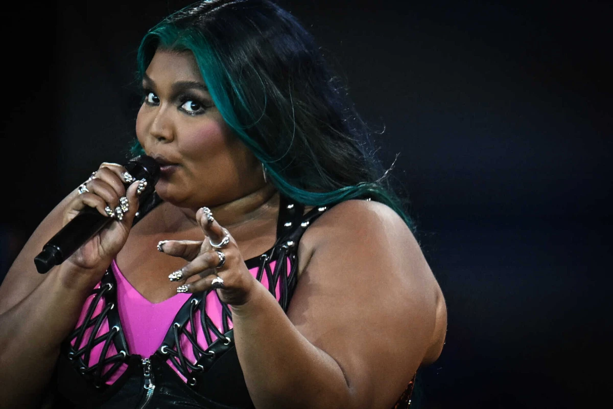 Imagem de contexto do artigo Lizzo reage a acusações de ex-bailarinas: "Sei que não sou a vilã”