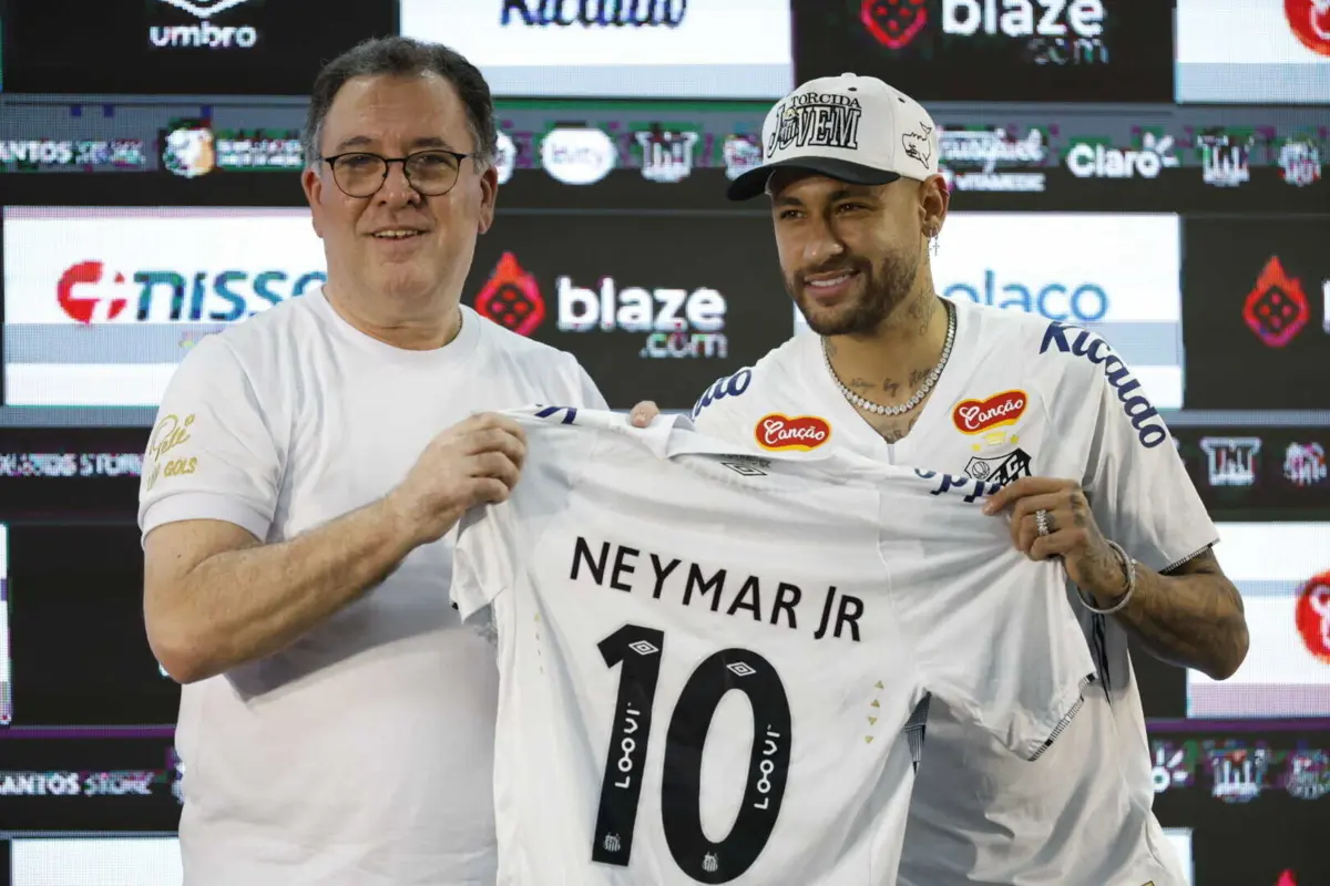 Neymar apresentado no Santos