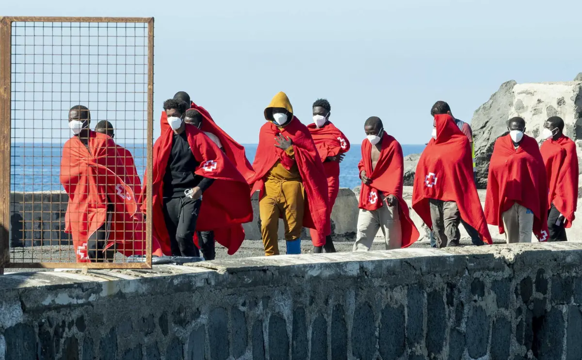 Imagem de contexto do artigo Resgatadas 45 pessoas que viajavam num barco perto de Lanzarote