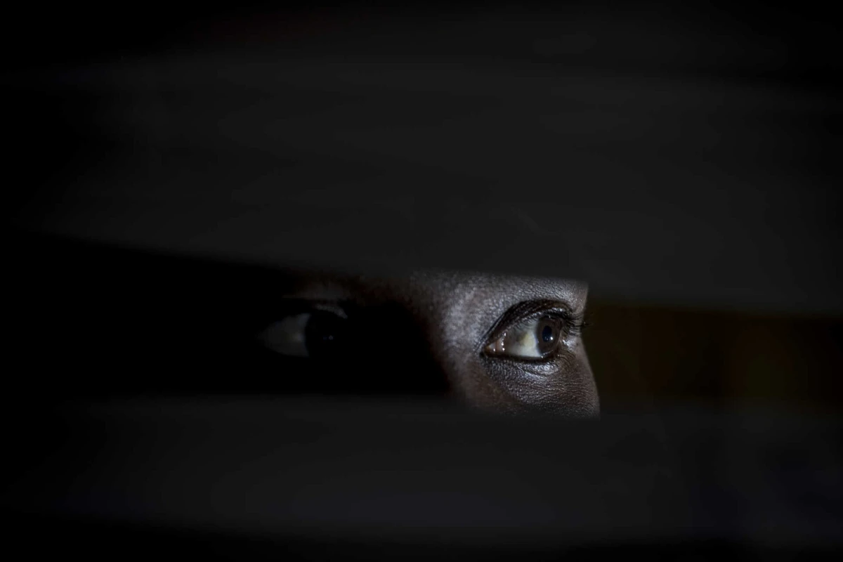 Suspeito "tinha um comportamento violento contra a vítima, sua companheira de 20 anos"