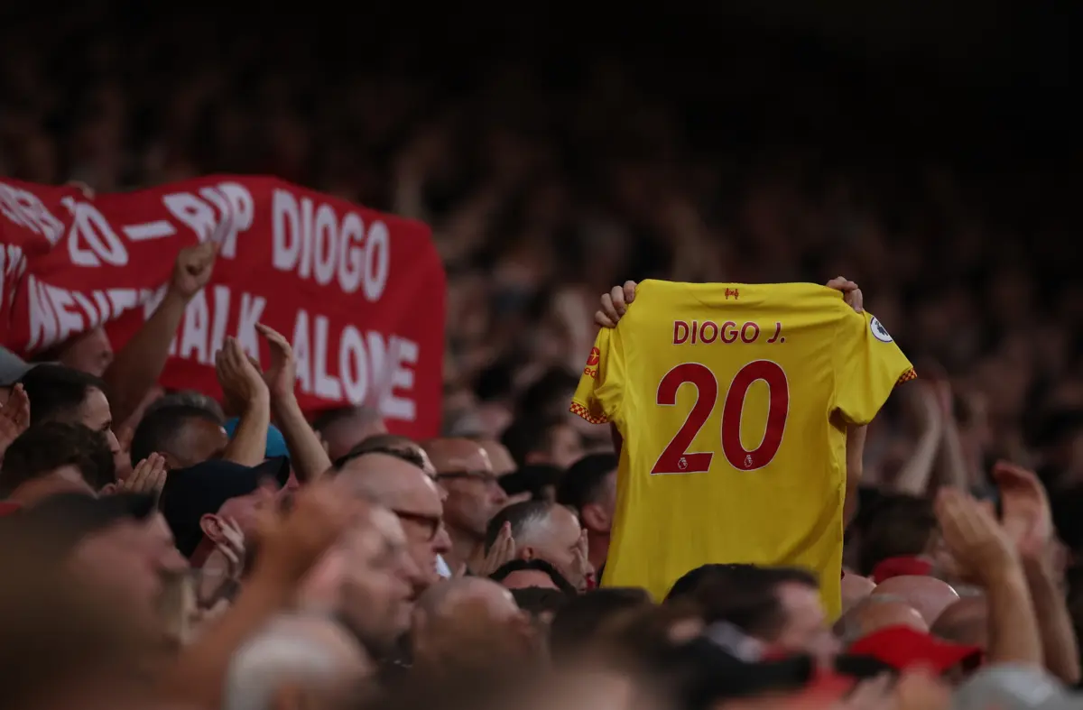 O antigo internacional português tem sido alvo de uma série de homenagens