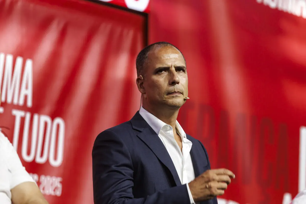 Humorista é apoiante do empresário Noronha Lopes