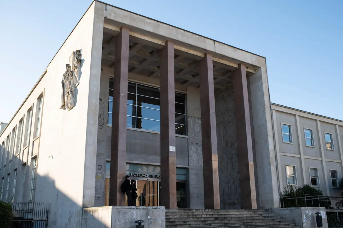 Estudantes da Faculdade de Direito estão "contra a abolição da avaliação contínua através de frequências”