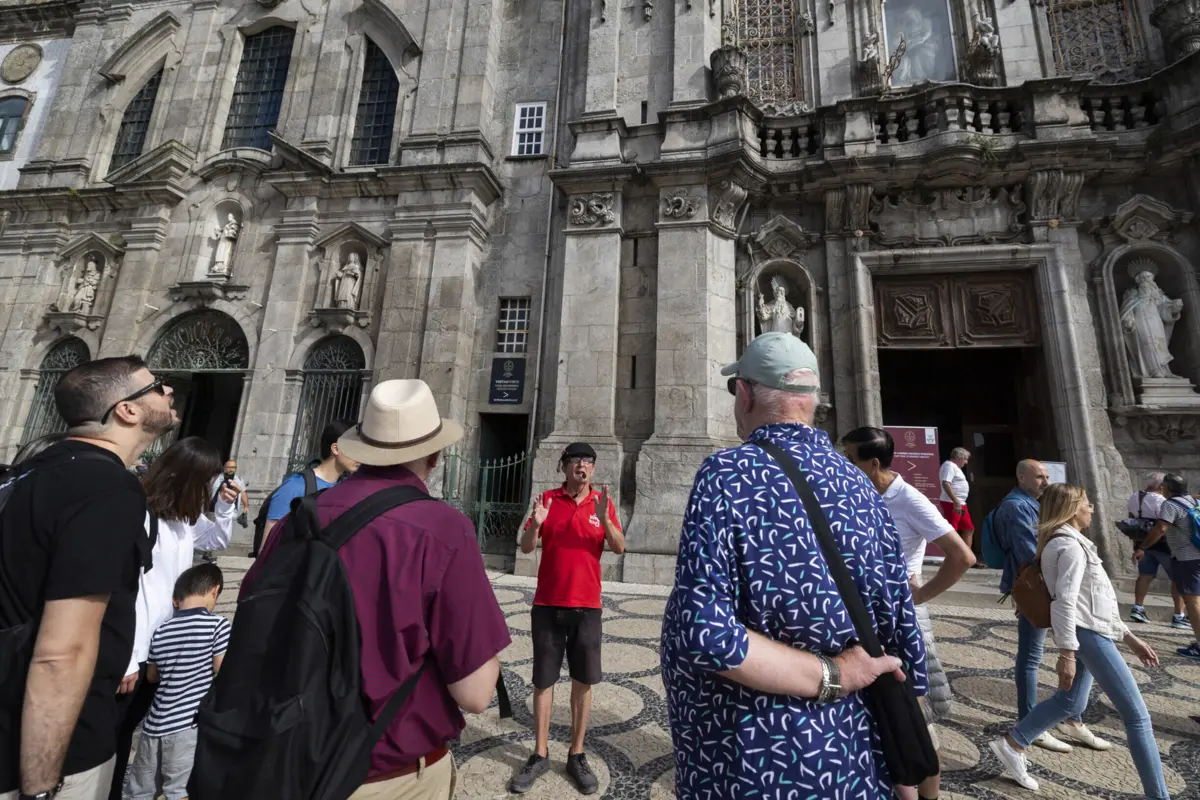 Câmara do Porto aumenta para aumento de 42% da taxa turística