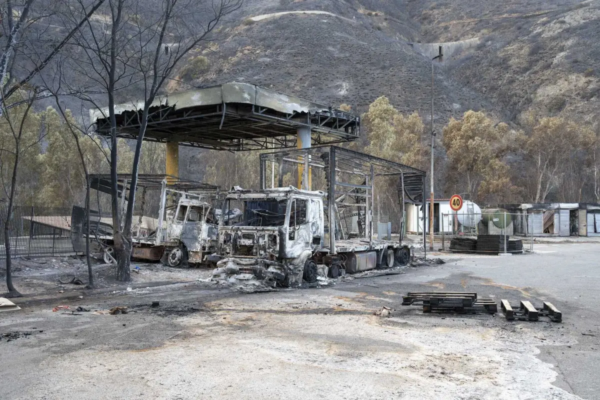 Incêndios na Sicília causam dois mortos