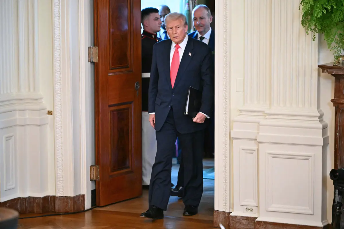 Trump restringiu severamente o asilo e separou à força as crianças dos seus pais na fronteira