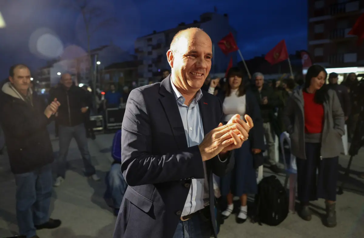 O líder comunista deu como exemplo a medida de cobertura a 100 por cento dos créditos à habitação para os jovens que vem acompanhada da taxa de esforço que impede os jovens de aceder a estes empréstimos