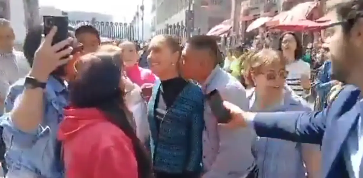 Homem tentou beijar presidente mexicana no pescoço