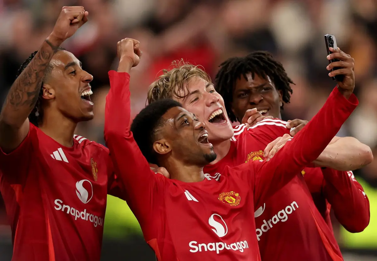 Manchester United venceu por 4-1