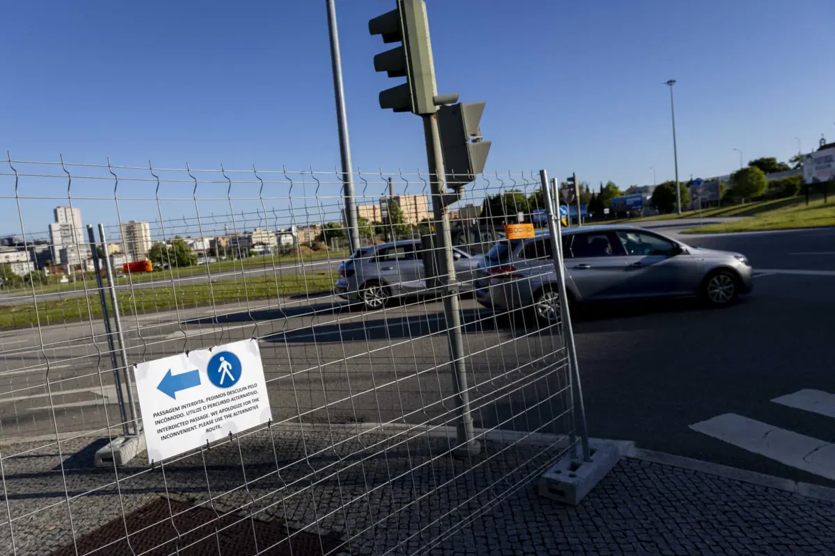 Obras do metro chegaram à Rotunda Edgar Cardoso