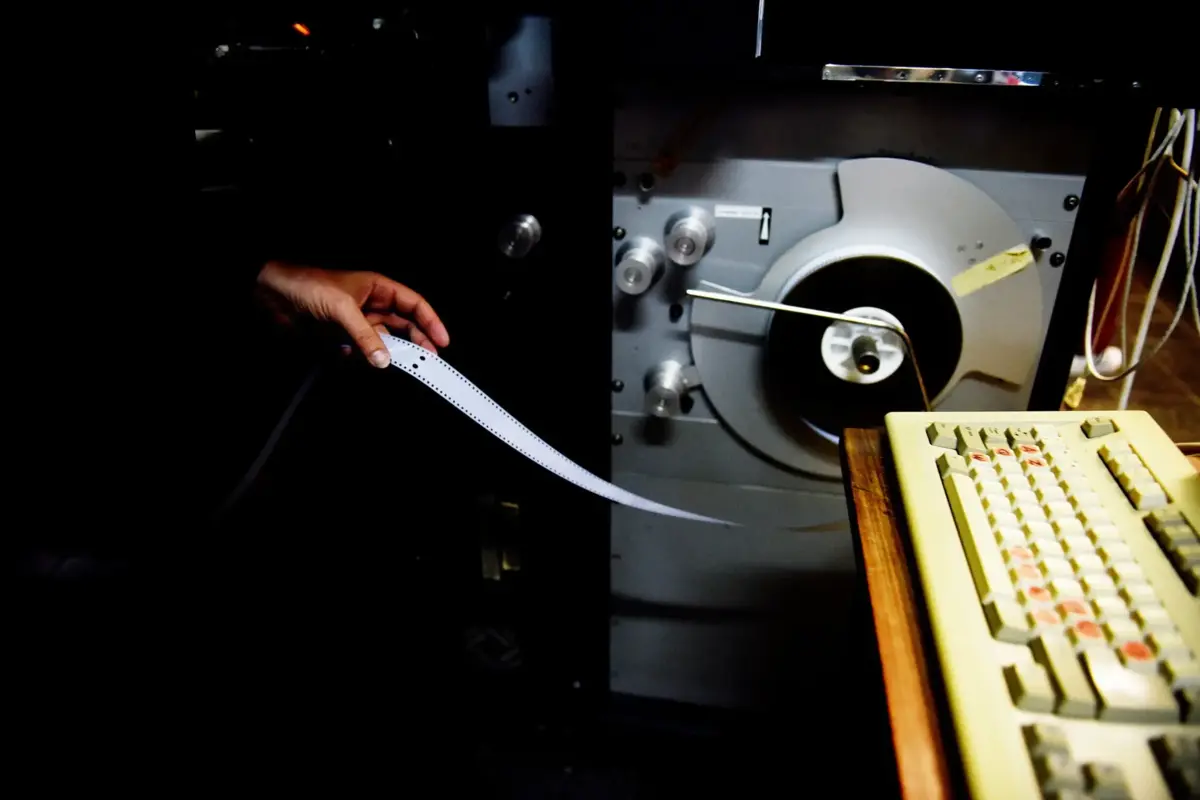 Às 18 horas, na Sala Luís de Pina da Cinemateca Portuguesa, será exibida a cópia recentemente restaurada de "O Primo Basílio"