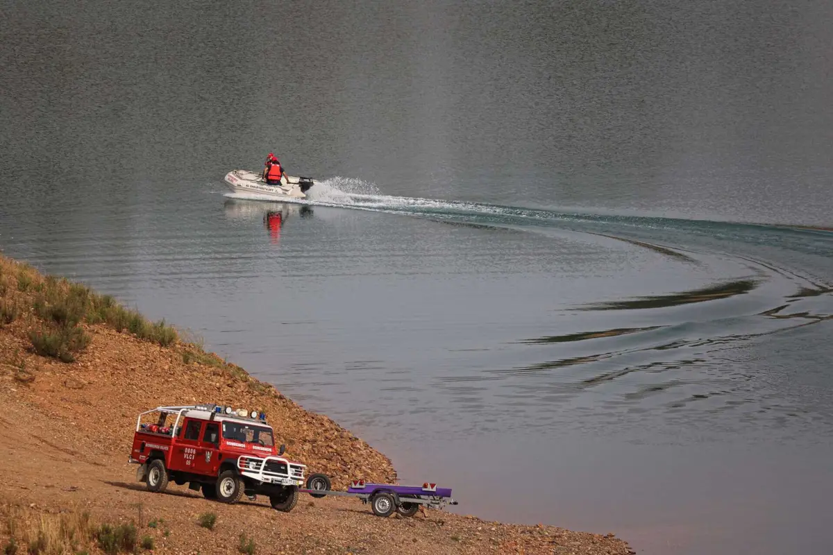 Buscas na barragem do Arade, a cerca de 50 quilómetros da Praia da Luz
Foto: Filipe Amorim/AFP