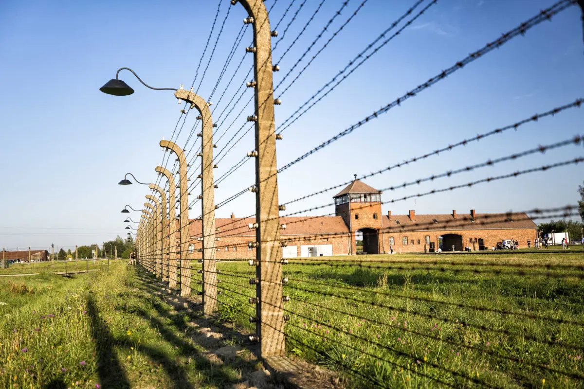 Campo de concentração de Auschwitz, na Polónia, continha câmaras de gás