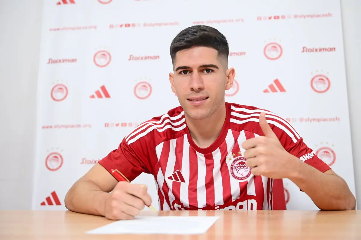 Fran Navarro foi emprestado ao Olympiacos