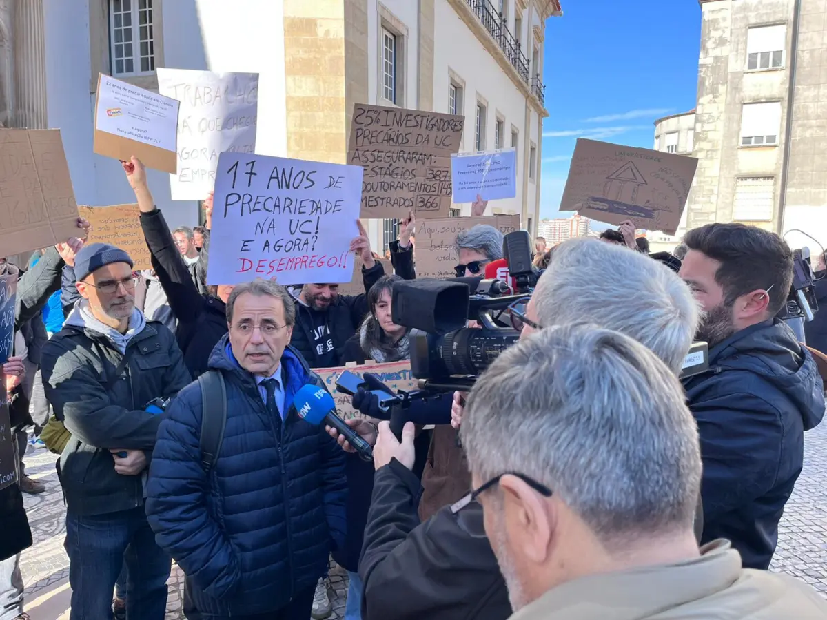 Investigadores em protesto na Universidade de Coimbra